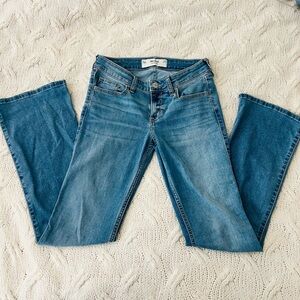 Hollister Low-Rise Boot Cut Jean